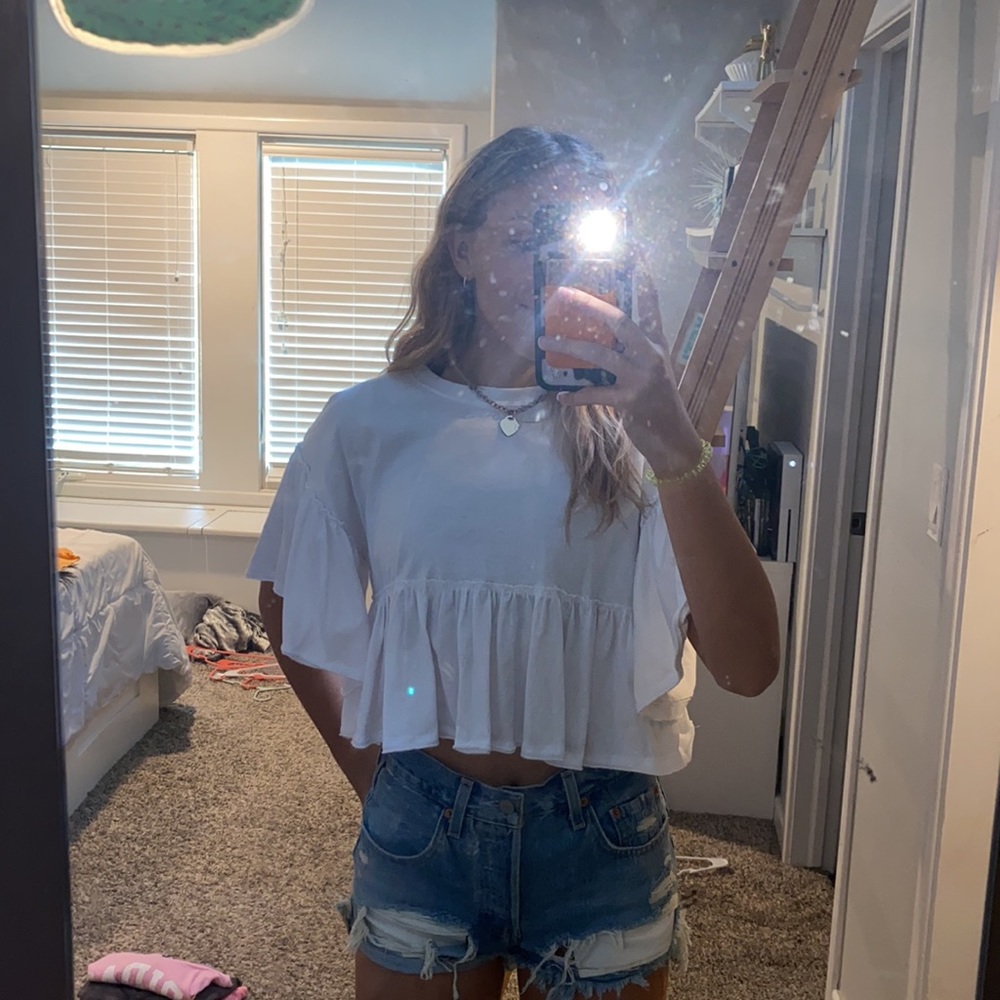 URBAN OUTFITTERS peplum top